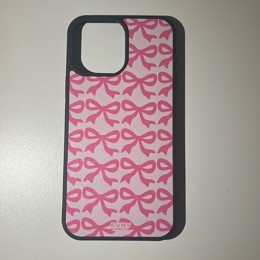 Pink bow iphone case